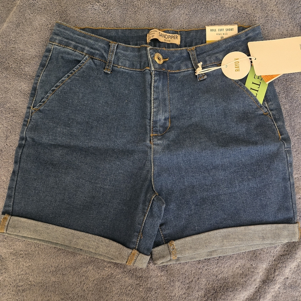 Classic Blue Jeans with Sturdy Denim and Clean Cut Hem
